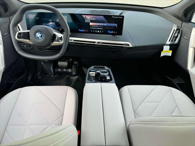 2025 BMW iX xDrive50