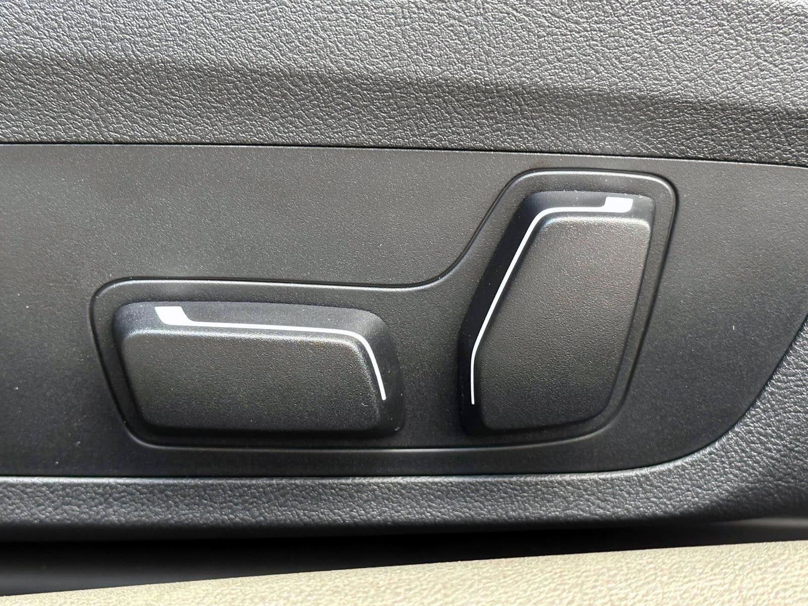 2025 BMW 2 Series 230i xDrive