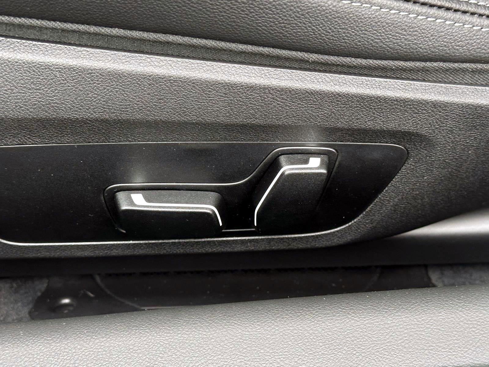 2025 BMW 2 Series 230i xDrive