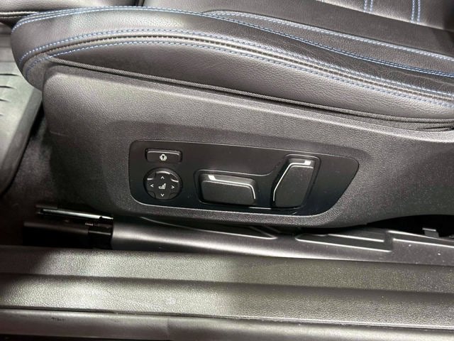 2025 BMW 2 Series M240i xDrive