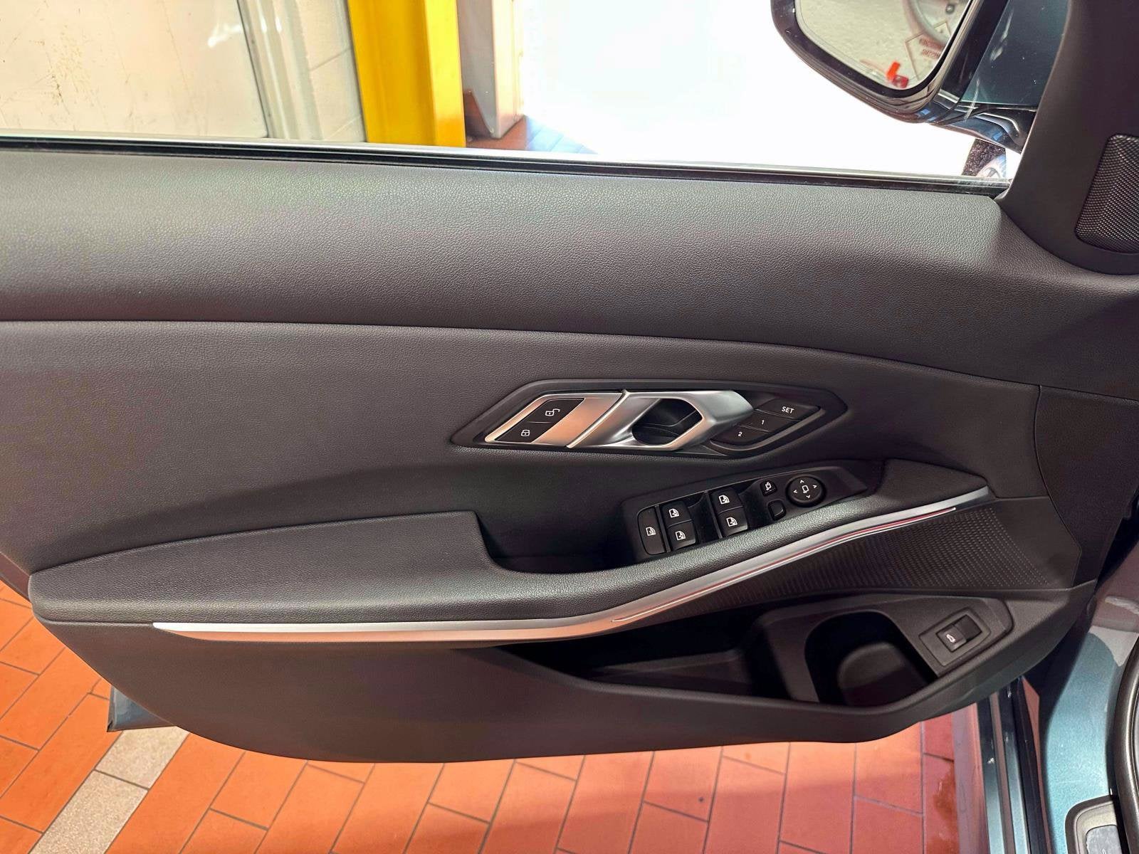 2020 BMW 3 Series 330i xDrive