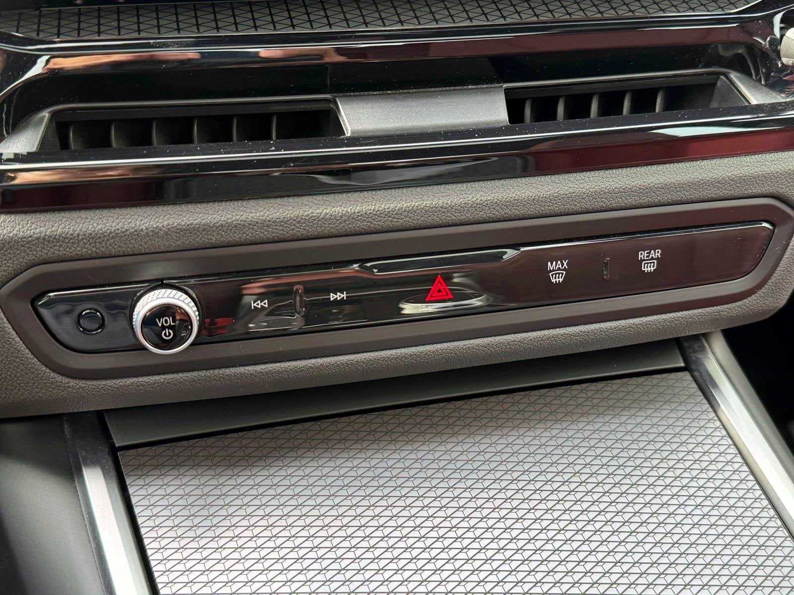 2025 BMW 3 Series M340i xDrive