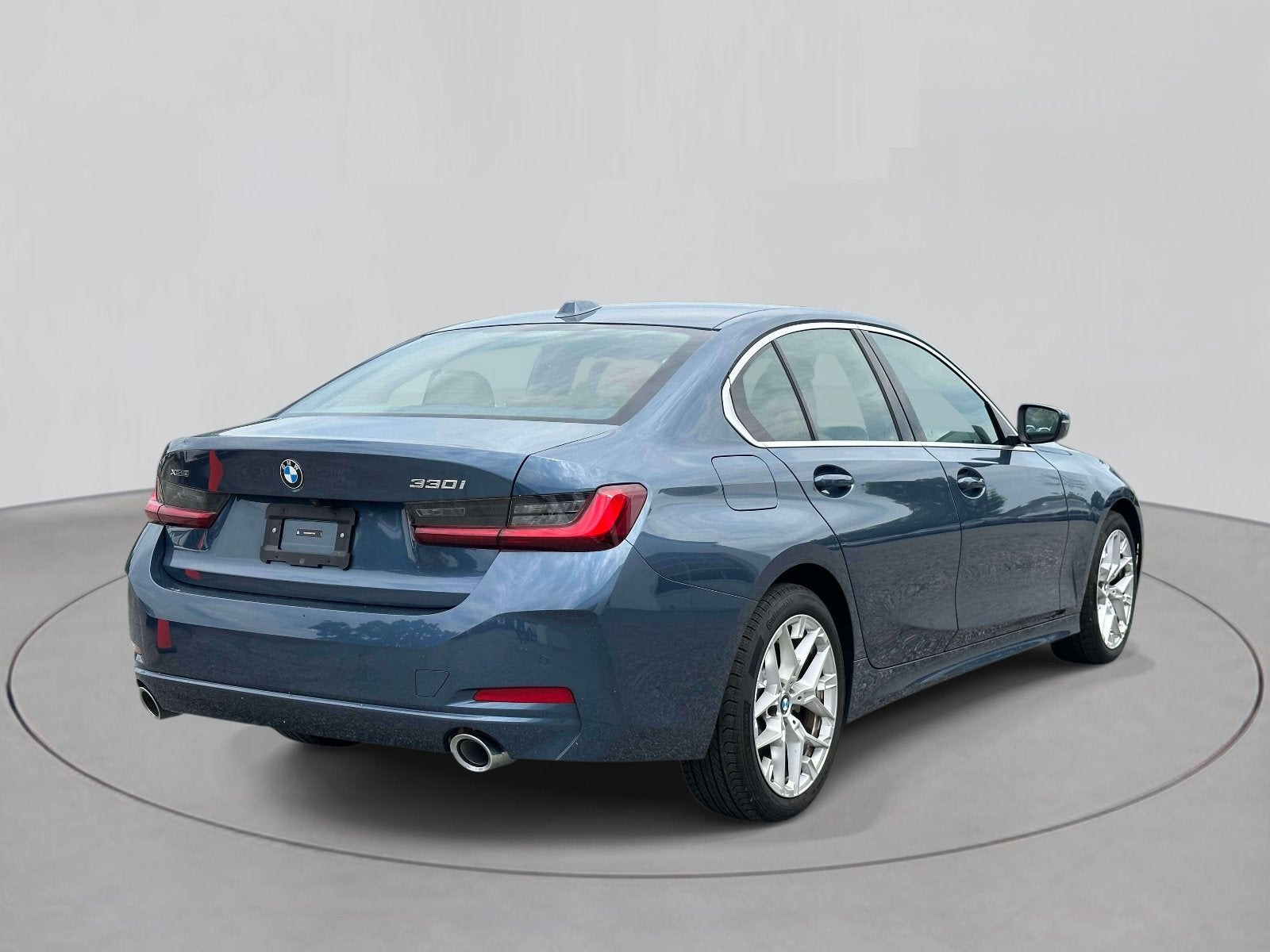 2025 BMW 3 Series 330i xDrive