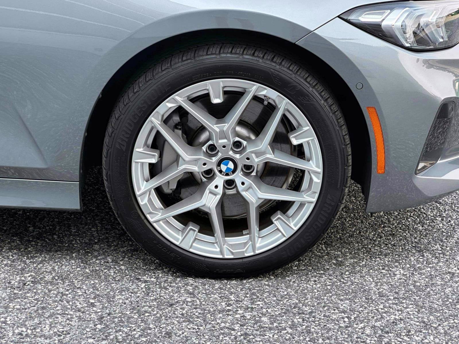 2025 BMW 3 Series 330i xDrive
