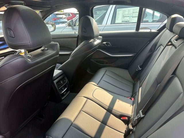 2025 BMW 3 Series 330i xDrive