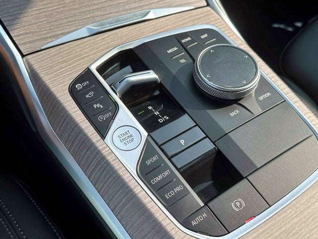 2025 BMW 3 Series 330i xDrive