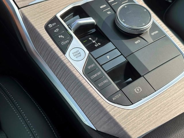 2025 BMW 3 Series 330i xDrive