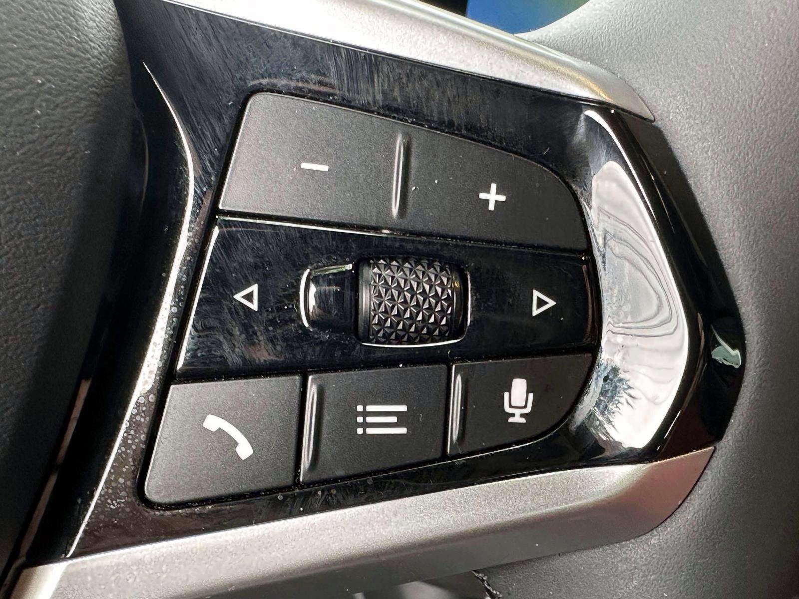 2025 BMW 3 Series 330i xDrive