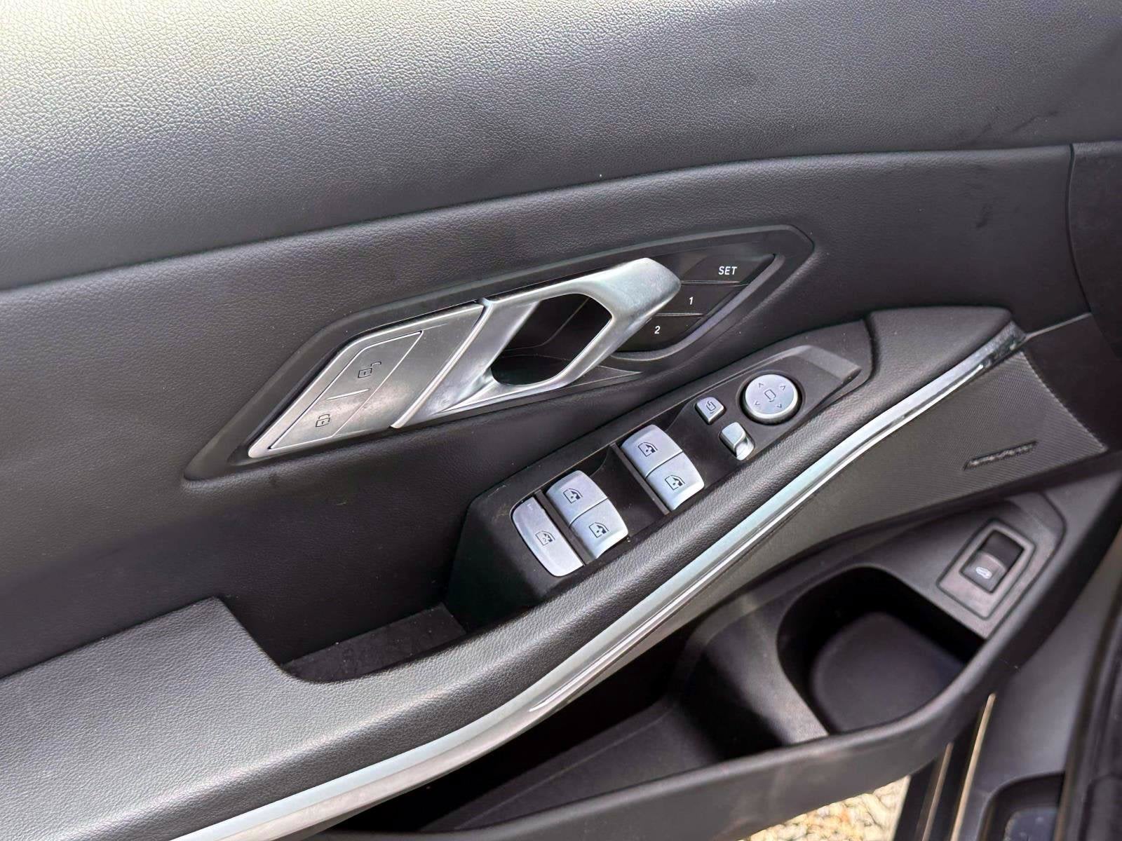 2025 BMW 3 Series 330i xDrive