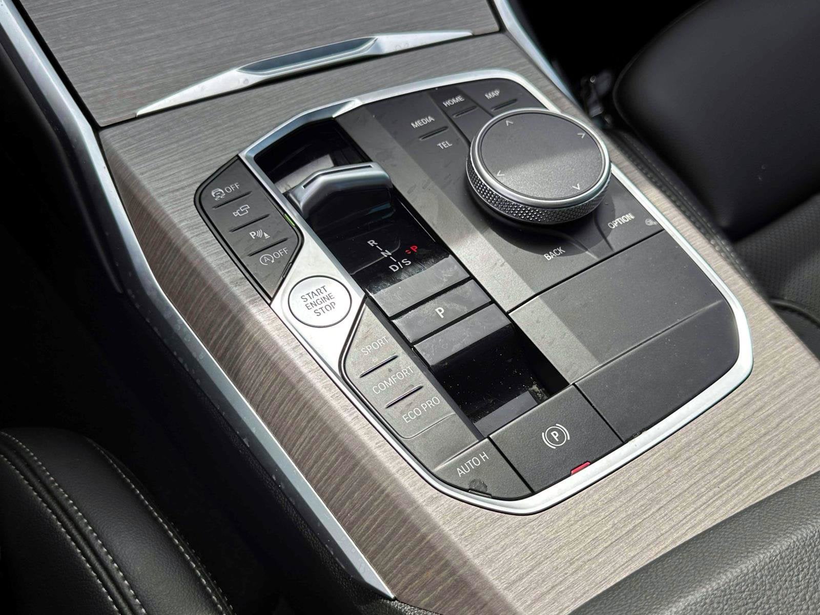 2025 BMW 3 Series 330i xDrive