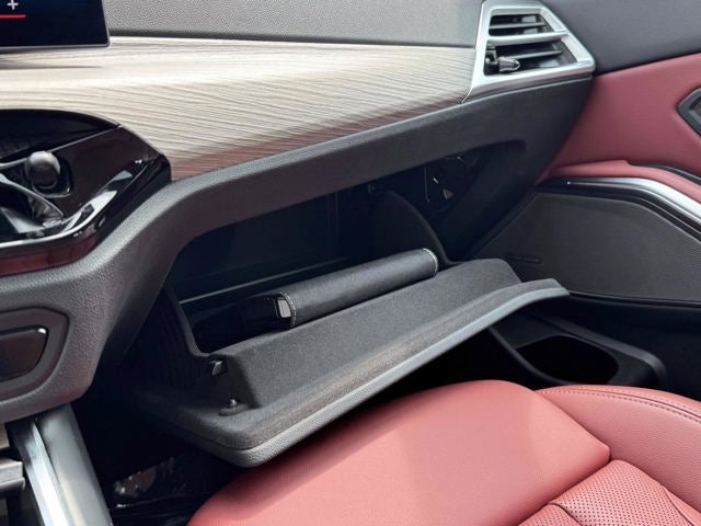 2025 BMW 3 Series 330i xDrive