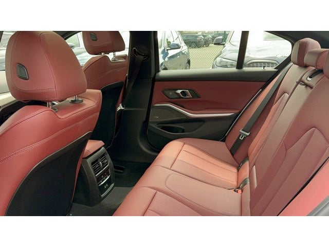 2025 BMW 3 Series 330i xDrive