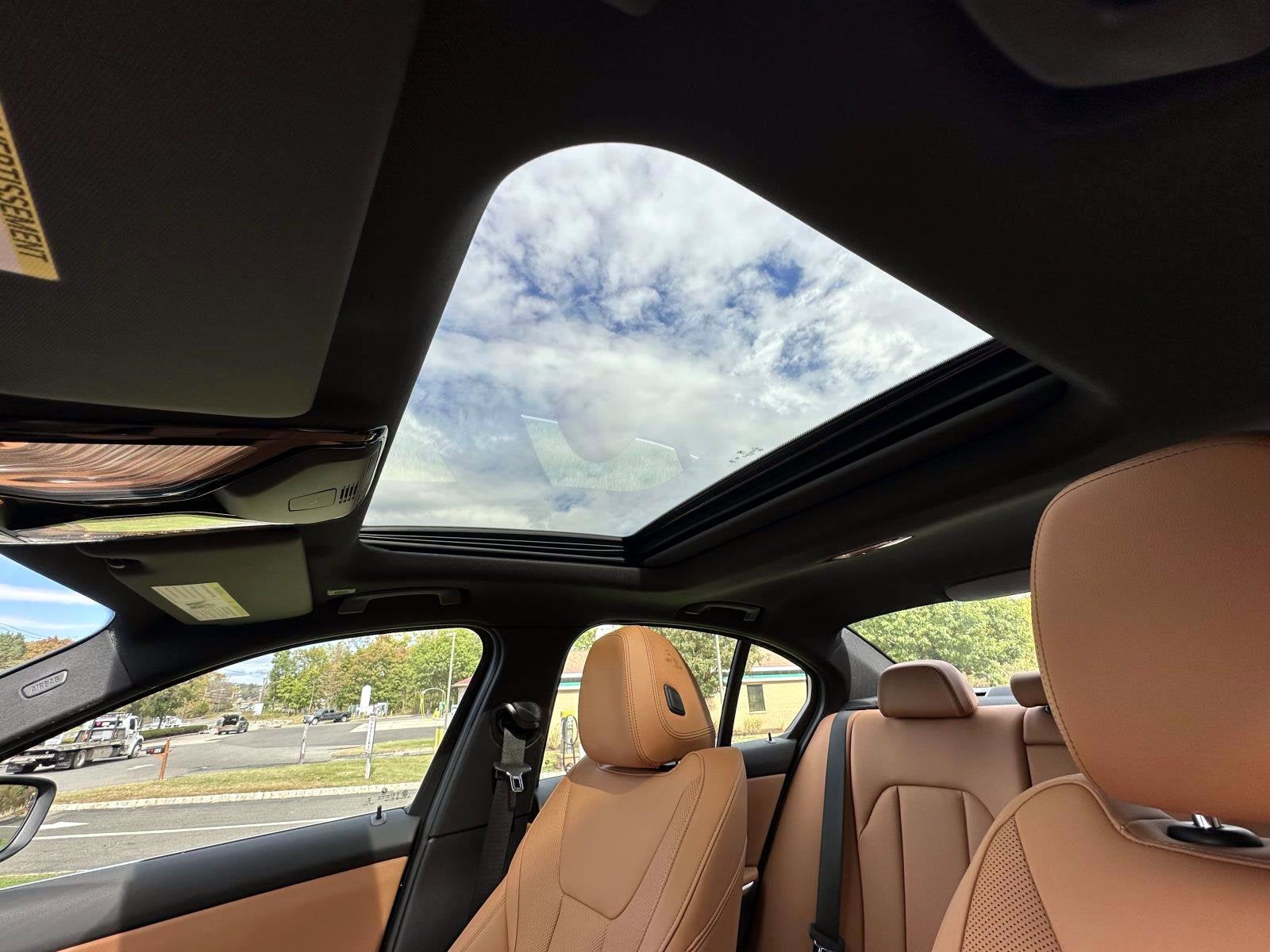 2025 BMW 3 Series 330i xDrive