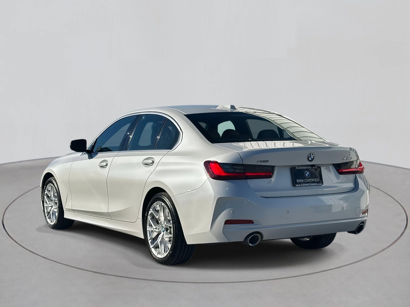 2025 BMW 3 Series 330i xDrive