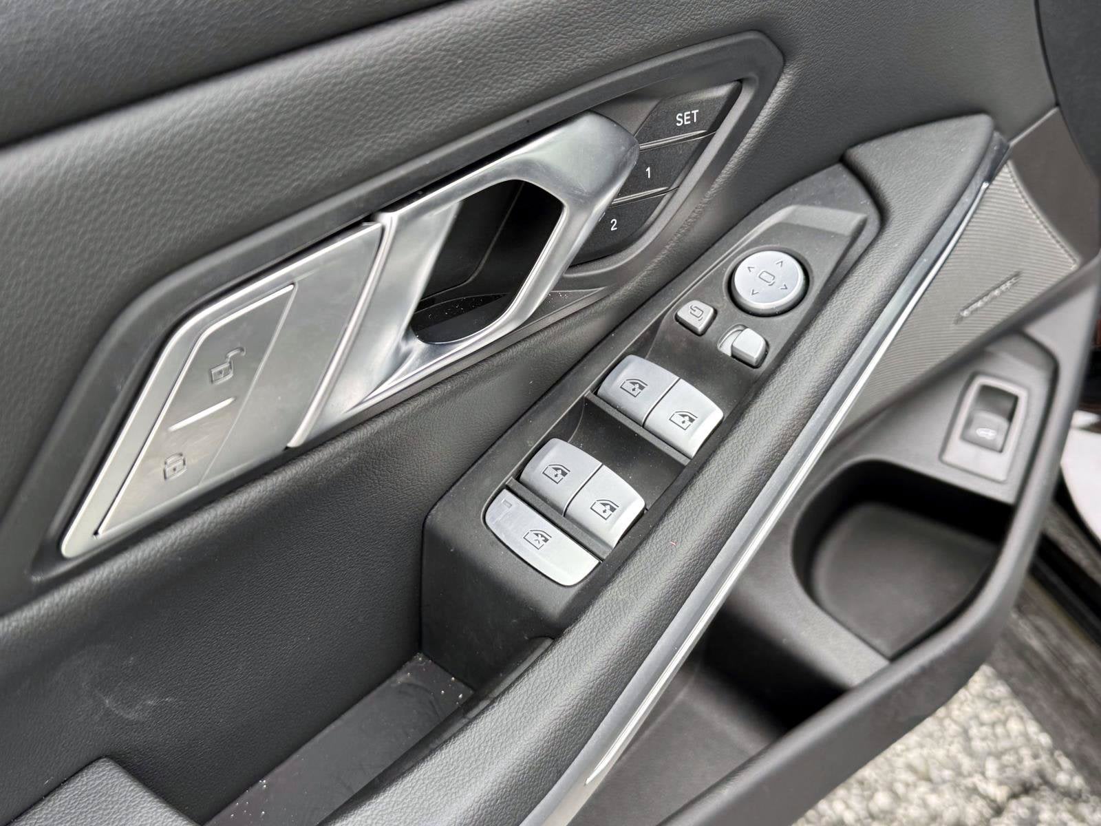 2025 BMW 3 Series 330i xDrive