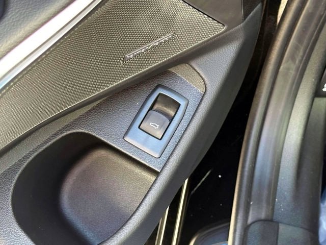 2026 BMW 3 Series 330i NA xDrive