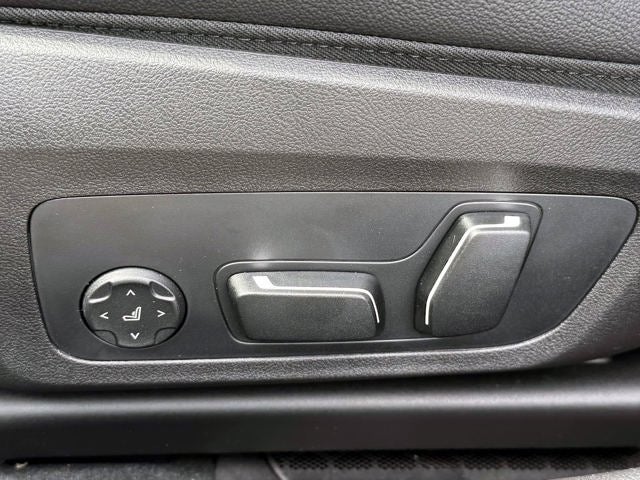 2026 BMW 3 Series 330i NA xDrive