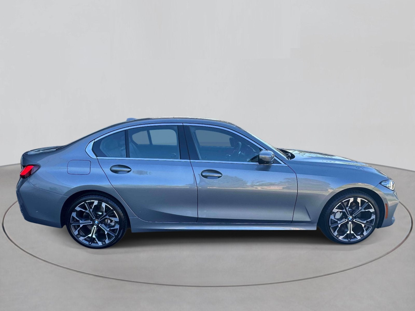 2025 BMW 3 Series 330i xDrive
