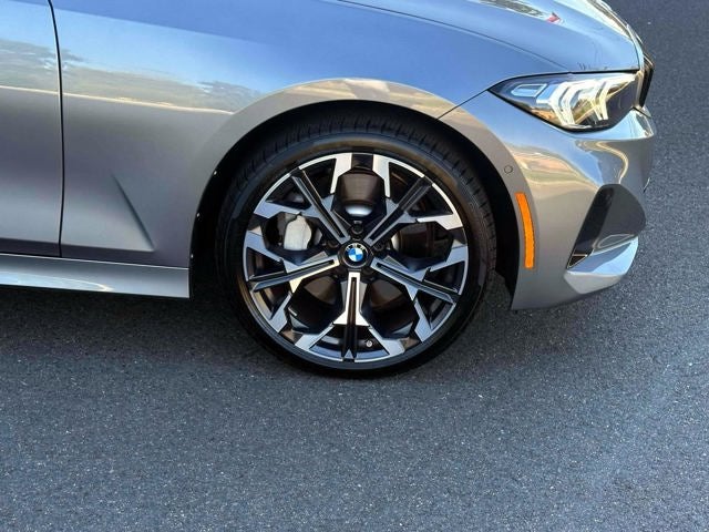 2025 BMW 3 Series 330i xDrive