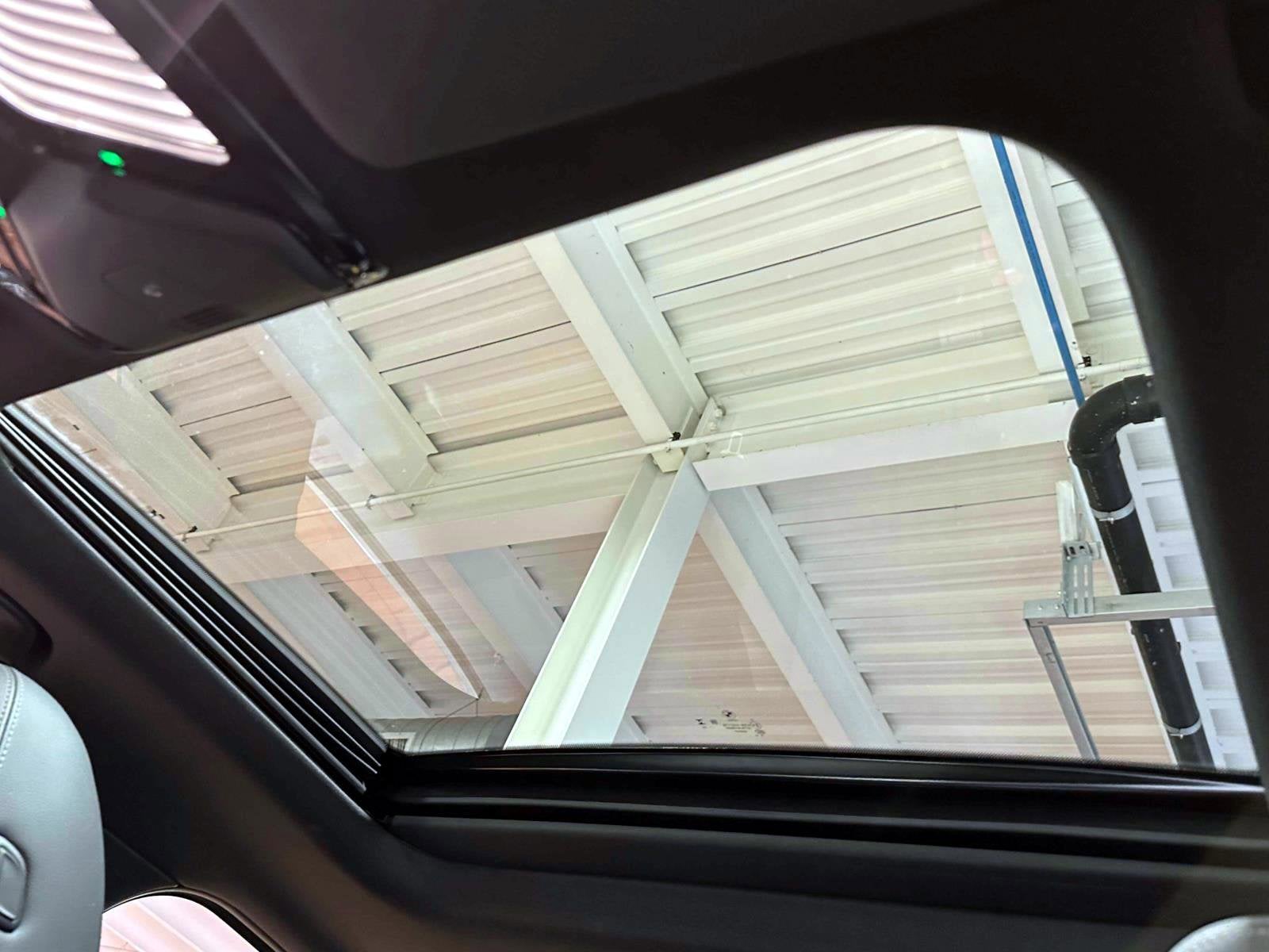 2024 BMW 3 Series 330i xDrive