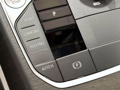 2024 BMW 3 Series 330i xDrive