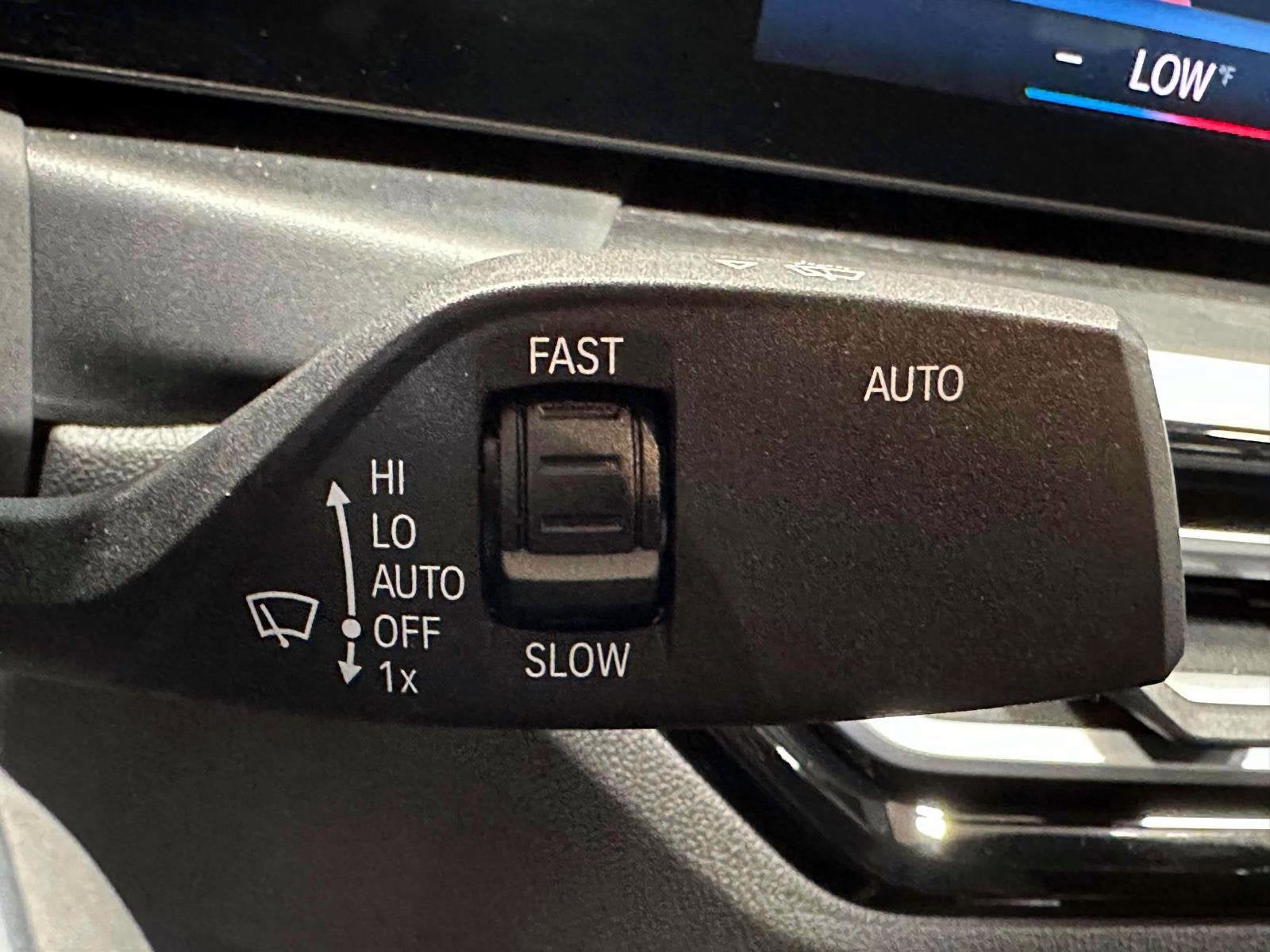 2024 BMW 3 Series 330i xDrive