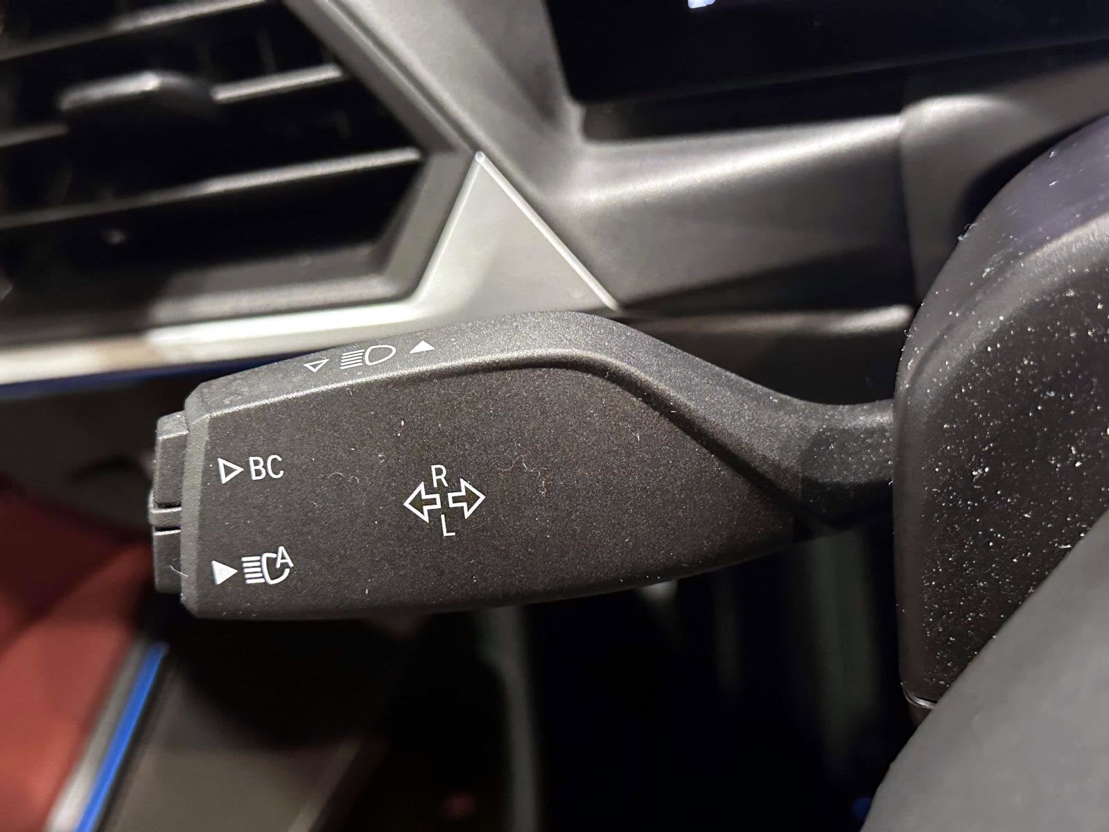 2023 BMW 3 Series 330i xDrive