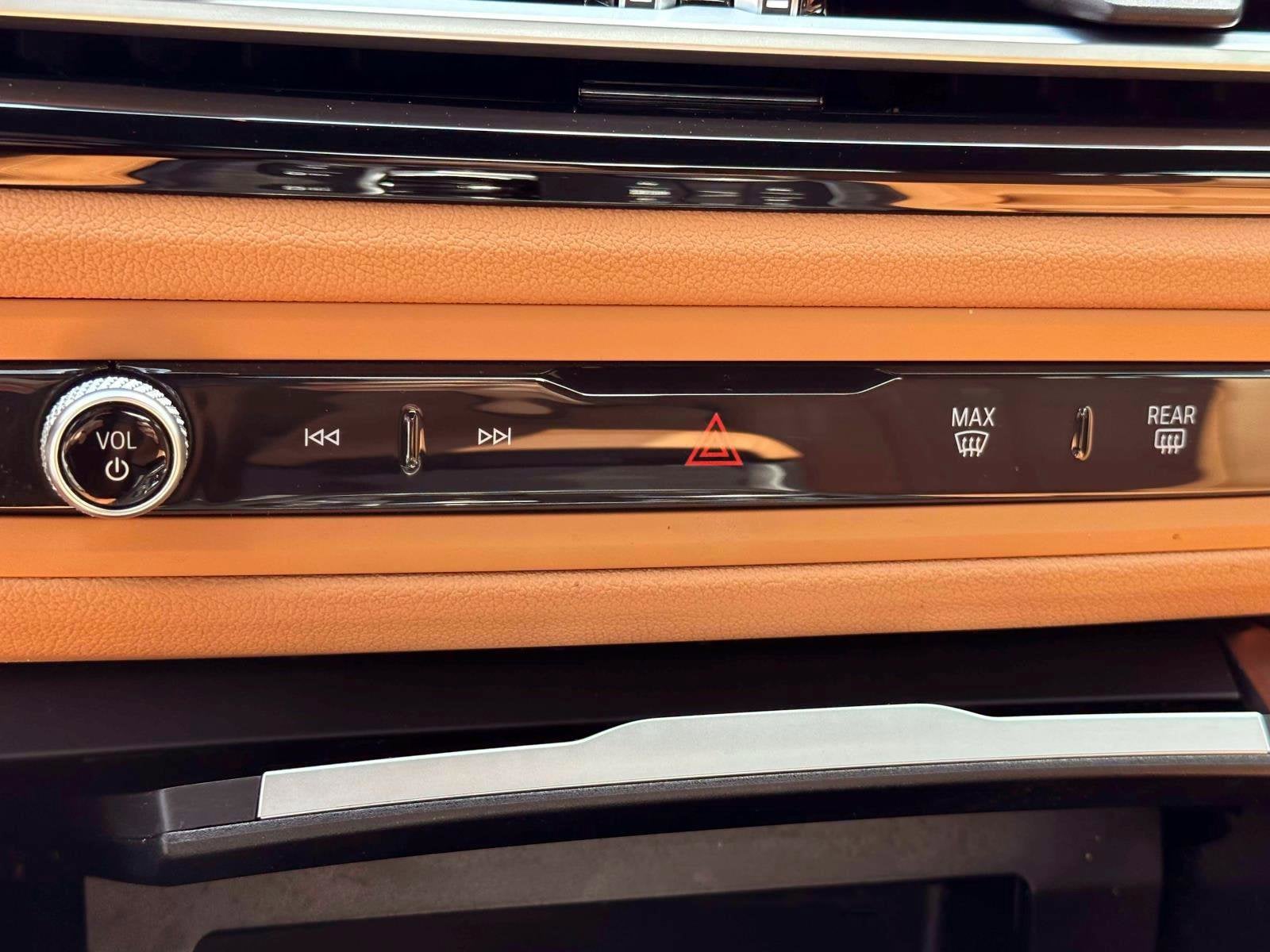 2024 BMW 3 Series 330i xDrive