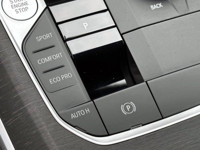 2024 BMW 3 Series 330i xDrive