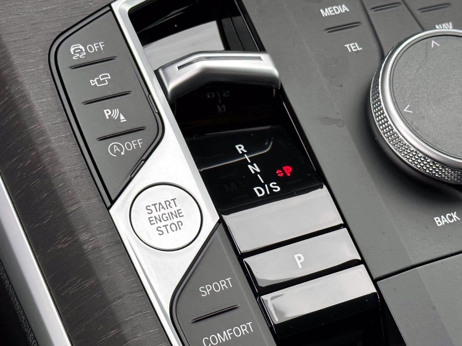 2024 BMW 3 Series 330i xDrive