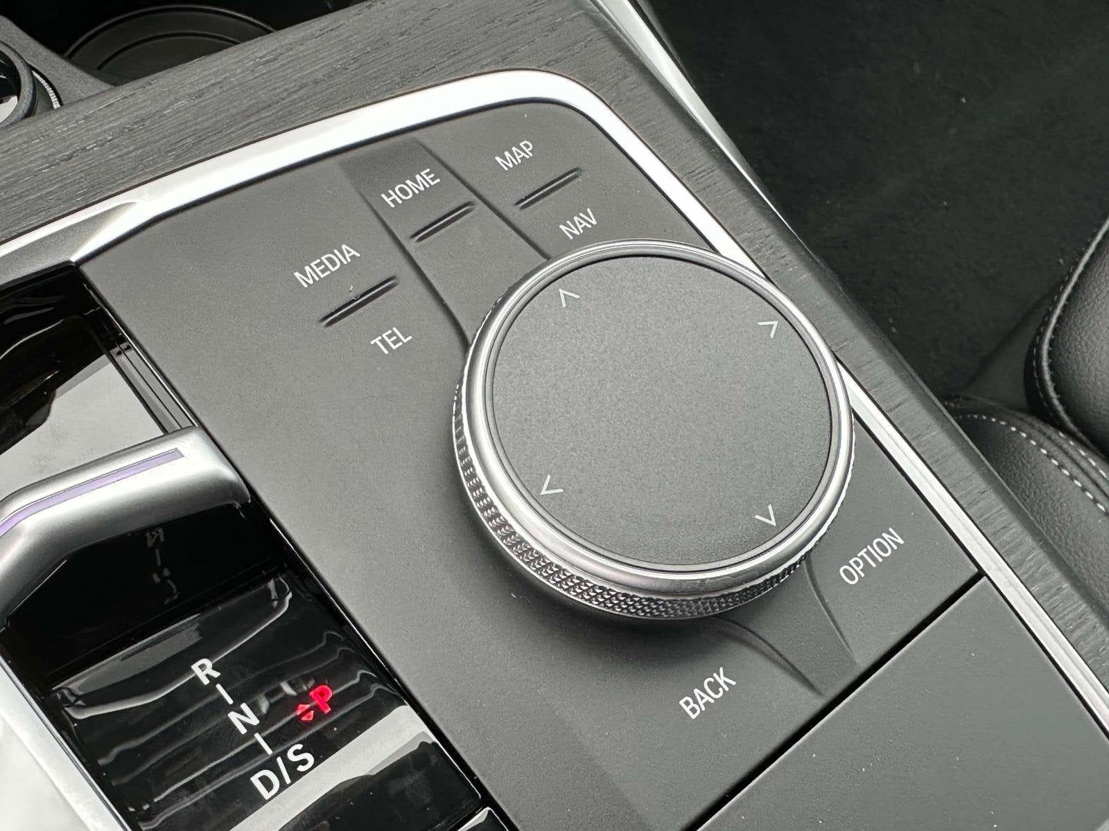 2024 BMW 3 Series 330i xDrive