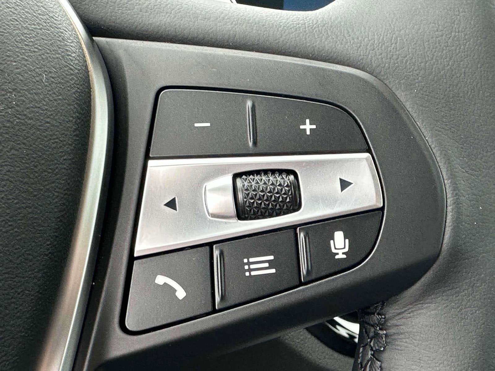 2024 BMW 3 Series 330i xDrive