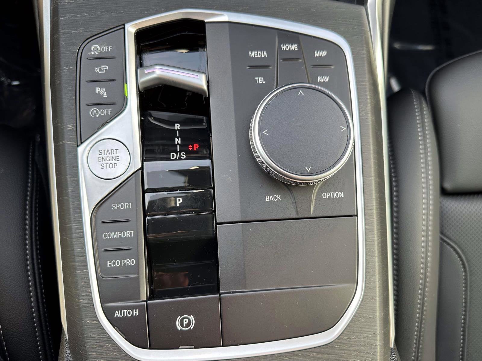 2024 BMW 3 Series 330i xDrive