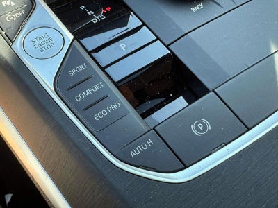 2024 BMW 3 Series 330i xDrive