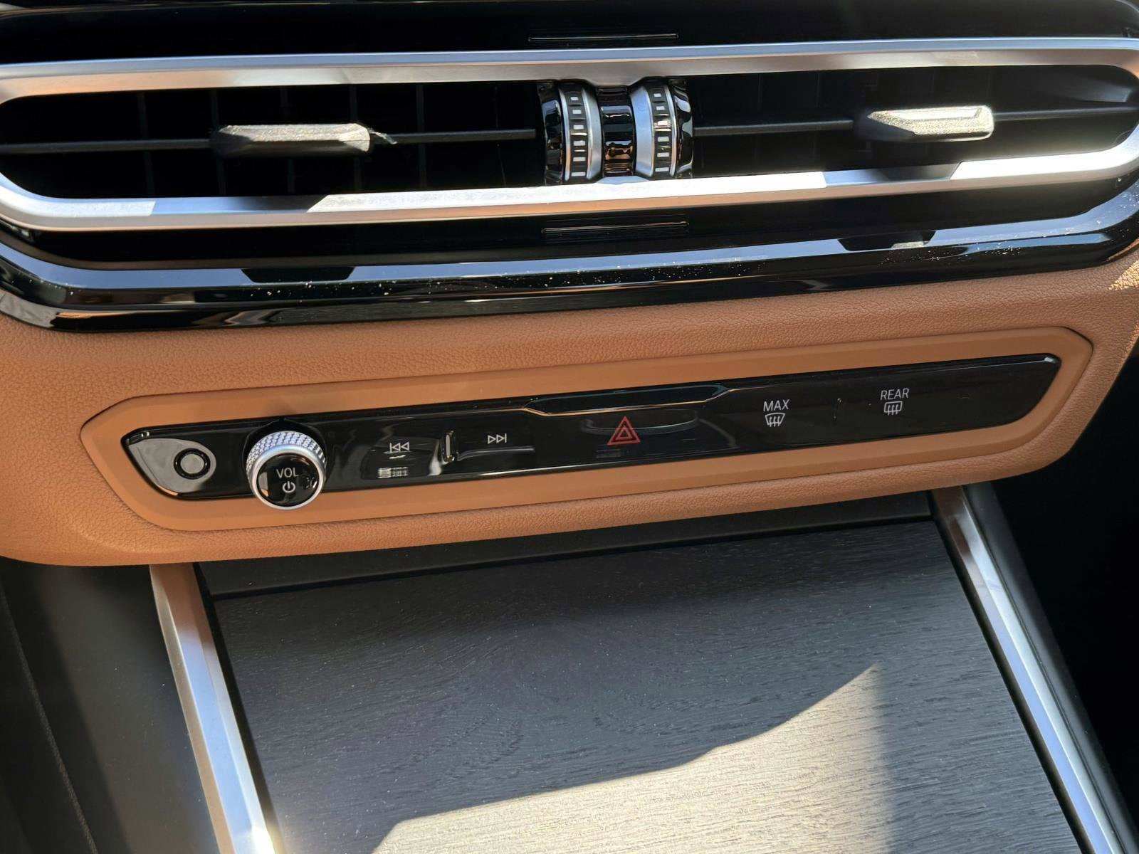 2024 BMW 3 Series 330i xDrive