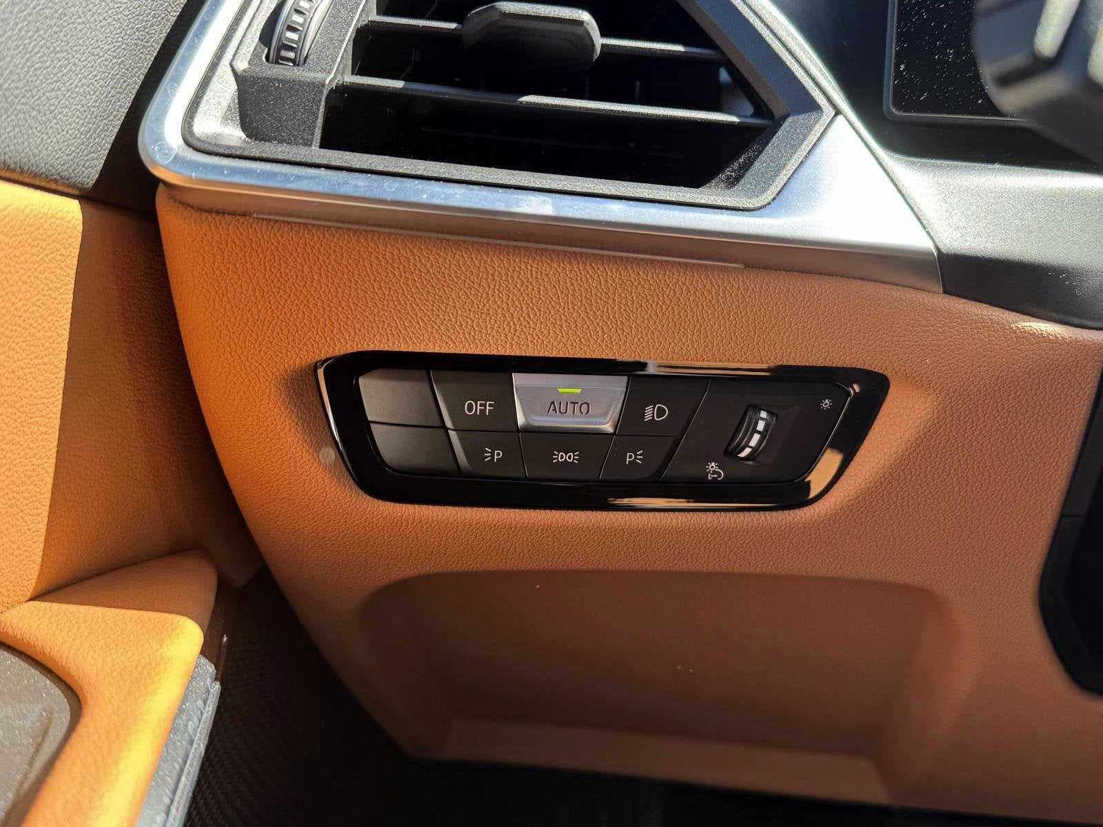 2024 BMW 3 Series 330i xDrive