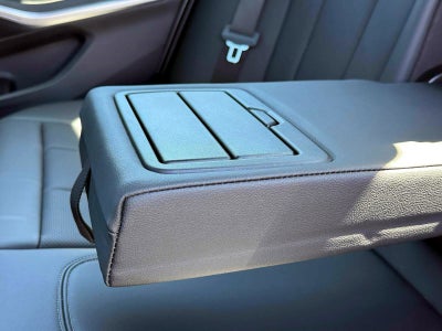 2024 BMW 3 Series 330i xDrive