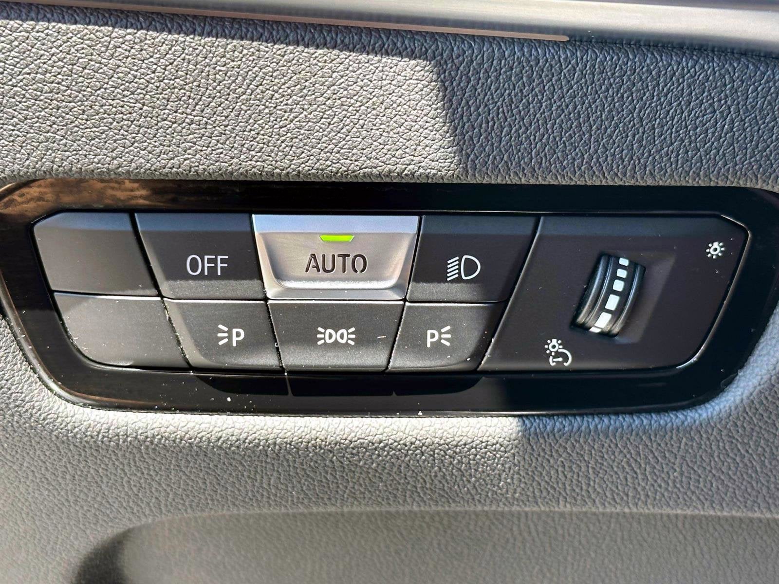 2024 BMW 3 Series 330i xDrive