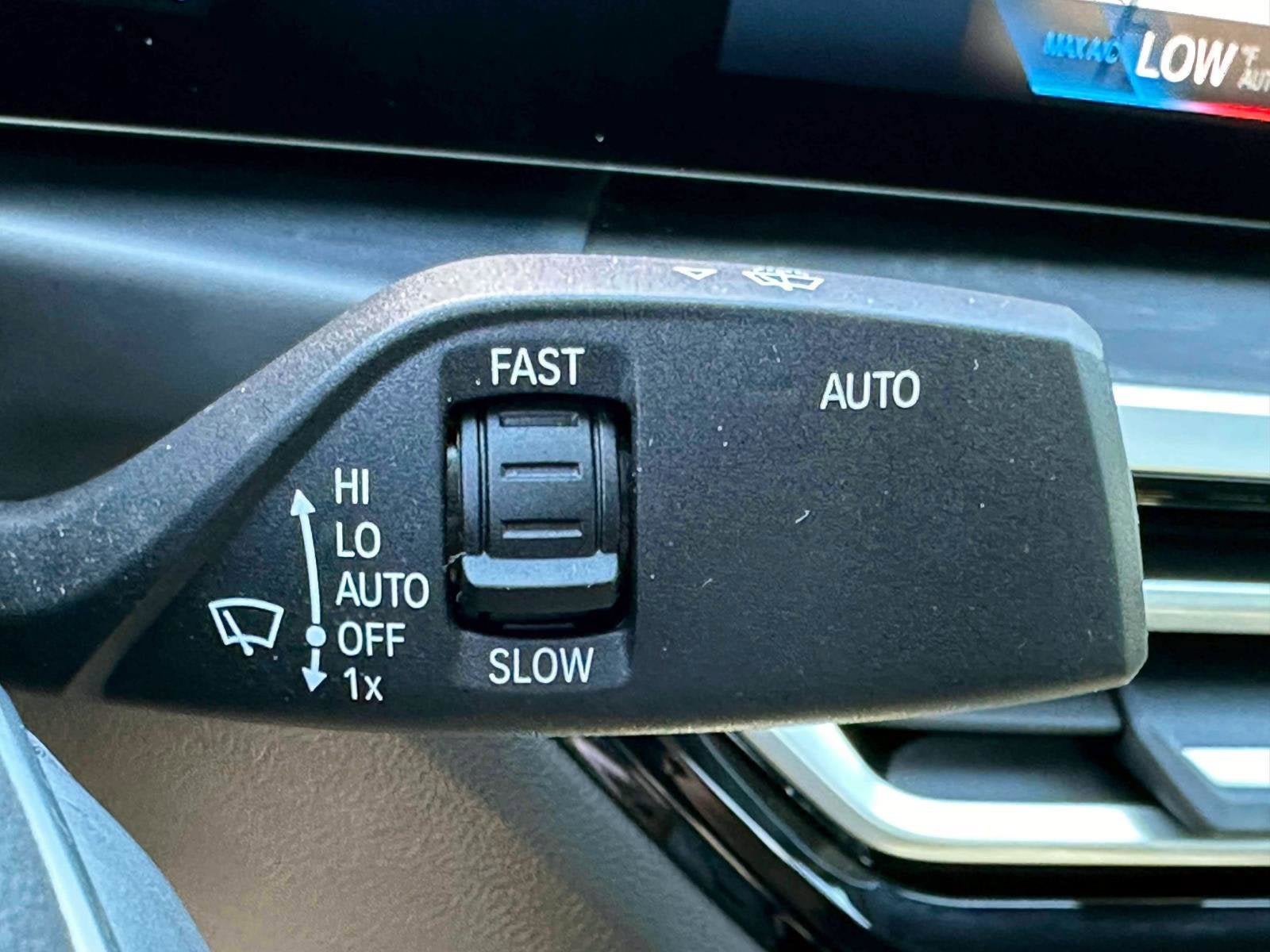 2024 BMW 3 Series 330i xDrive