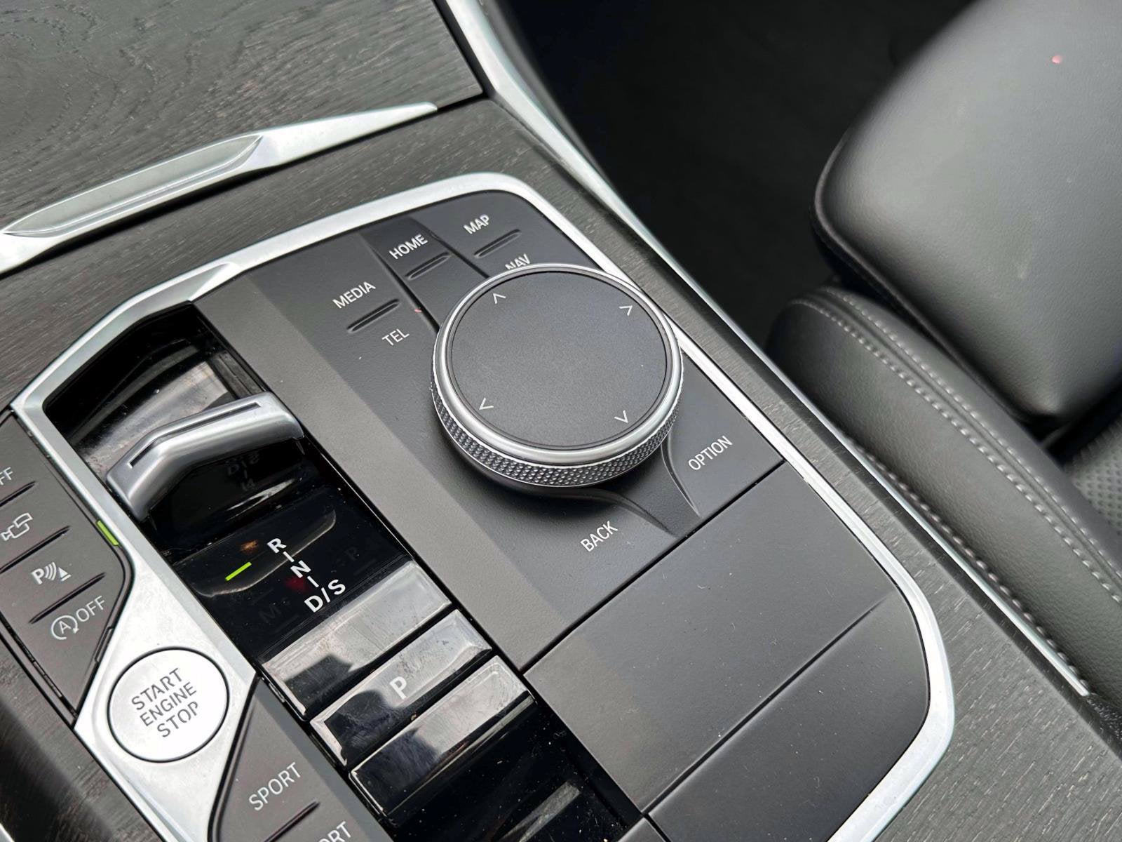 2024 BMW 3 Series 330i xDrive