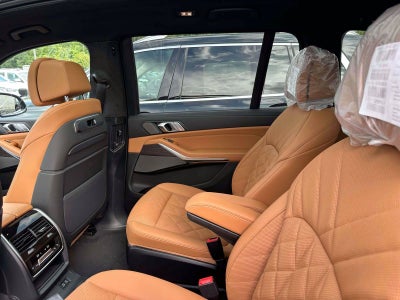2027 BMW X7 xDrive40i