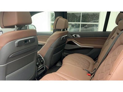 2027 BMW X7 xDrive40i