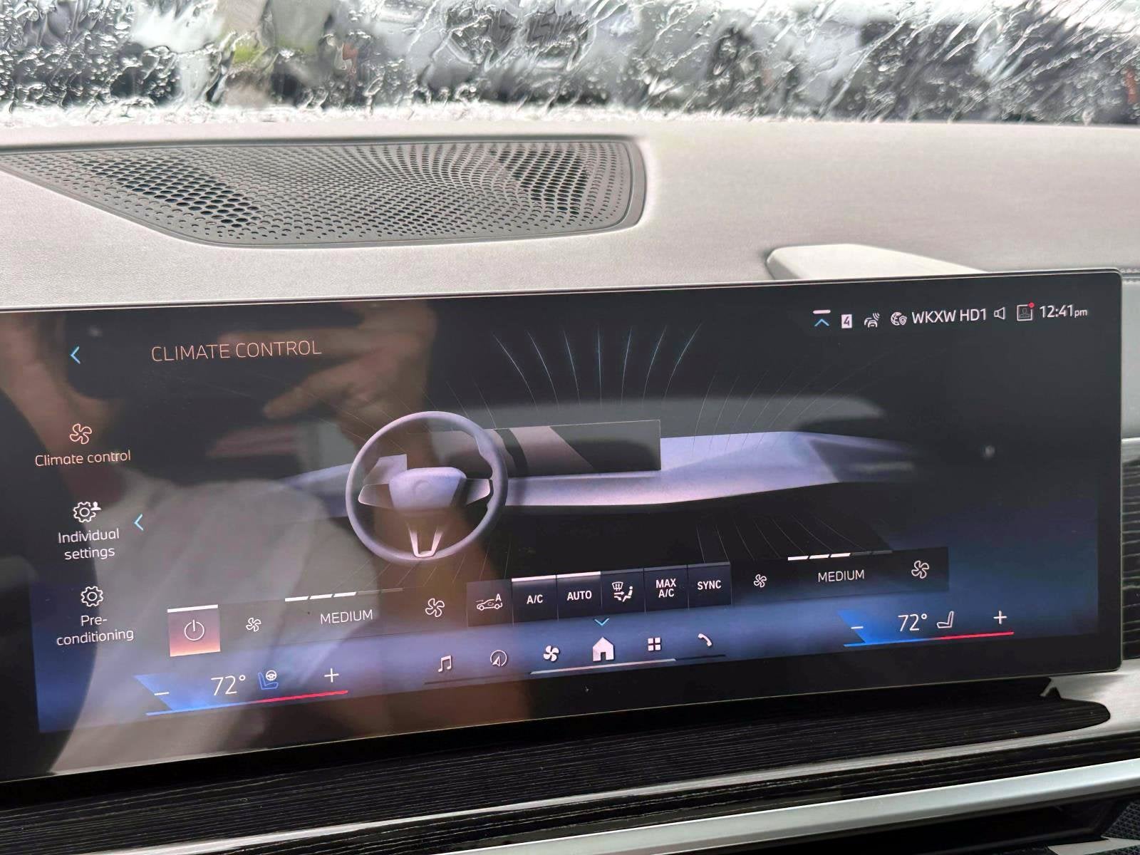 2027 BMW X7 xDrive40i