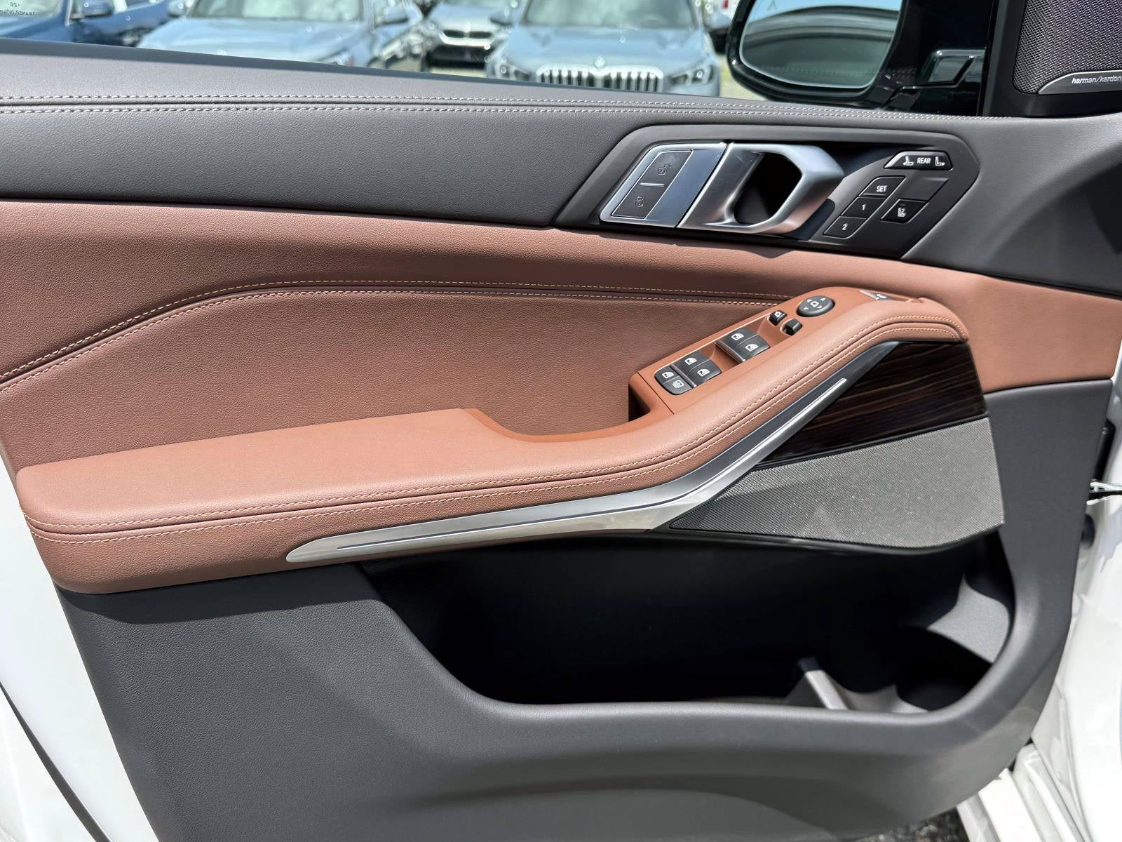 2027 BMW X7 xDrive40i