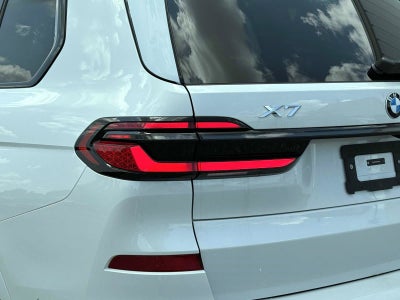 2027 BMW X7 xDrive40i