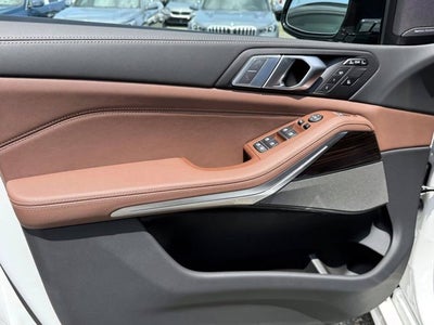 2027 BMW X7 xDrive40i