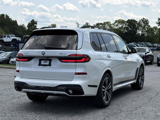 2027 BMW X7 xDrive40i