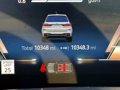 2025 BMW X7 xDrive40i