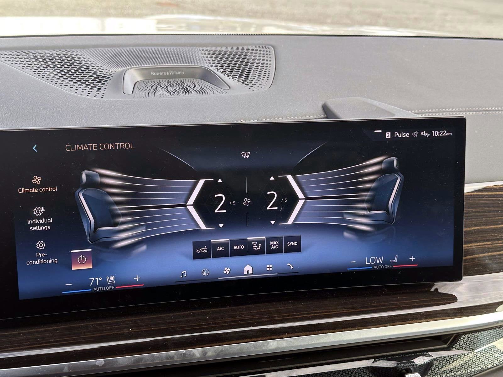 2025 BMW X7 xDrive40i