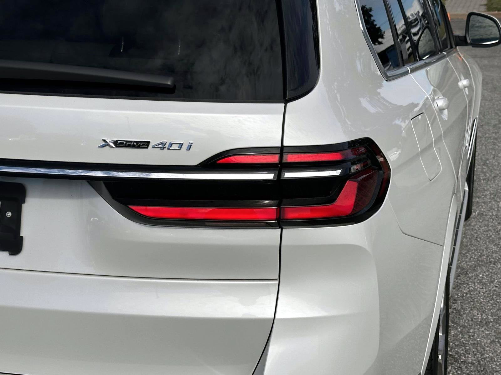 2025 BMW X7 xDrive40i